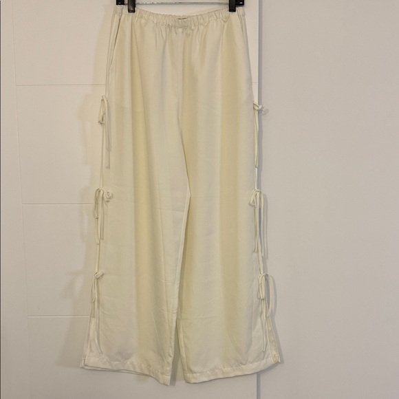 Steve Madden Cream Wide Leg Pants - Picture 4 of 8